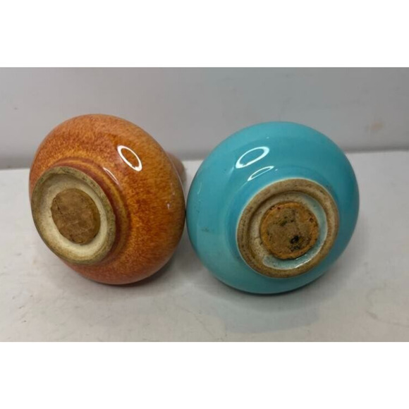 1940 Franciscan sunglow and Glacial Blue el patio salt and pepper shakers - Picture 2 of 2